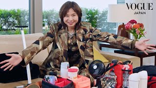 山口智子のお仕事バッグを大公開！ “もしも”に備えたマストアイテムが勢揃い。  In The Bag  VOGUE JAPAN [upl. by Ahsuat]