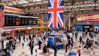 A Walk Through The London Victoria Station London England [upl. by Rhona]